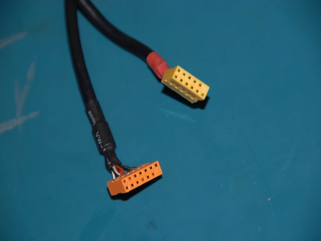Lenovo Guanxu 2 people HDA& ESD Be ex- pla USB Cable 31036437