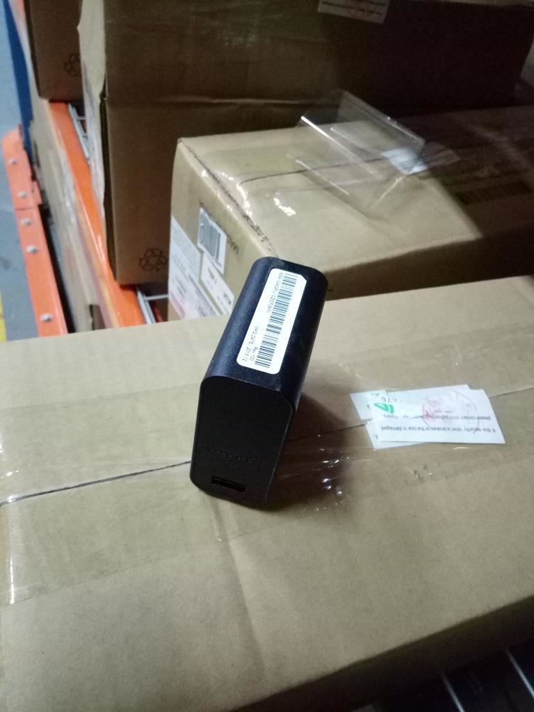 Genuine Lenovo IdeaPad Yoga 700-14ISK Power Adapter Charger 65w 5A10J40467