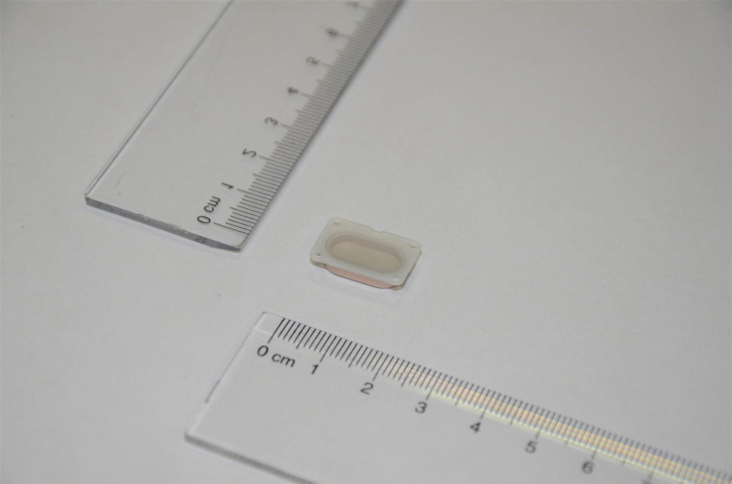 Lenovo Blade2-13A_latch_button silver 5B69A6MYFE