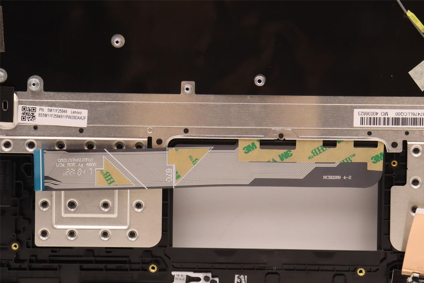 Lenovo MECH_ASM KBD ITA w/C Cov,WFC Chicony 5M11F25849