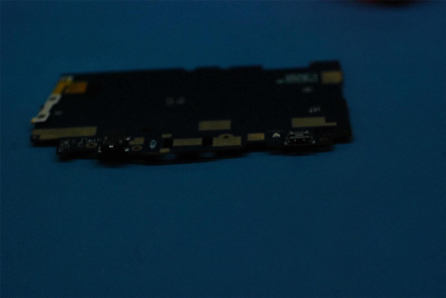 Lenovo TB3-710I MB_16G&*HQ31602133000 CS 5B28C05376