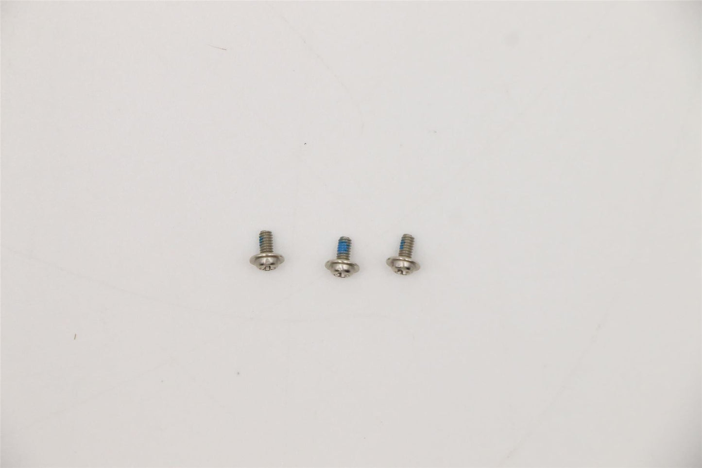 Lenovo SCREW M2 CAP L4 NYLOC 5S10U51604