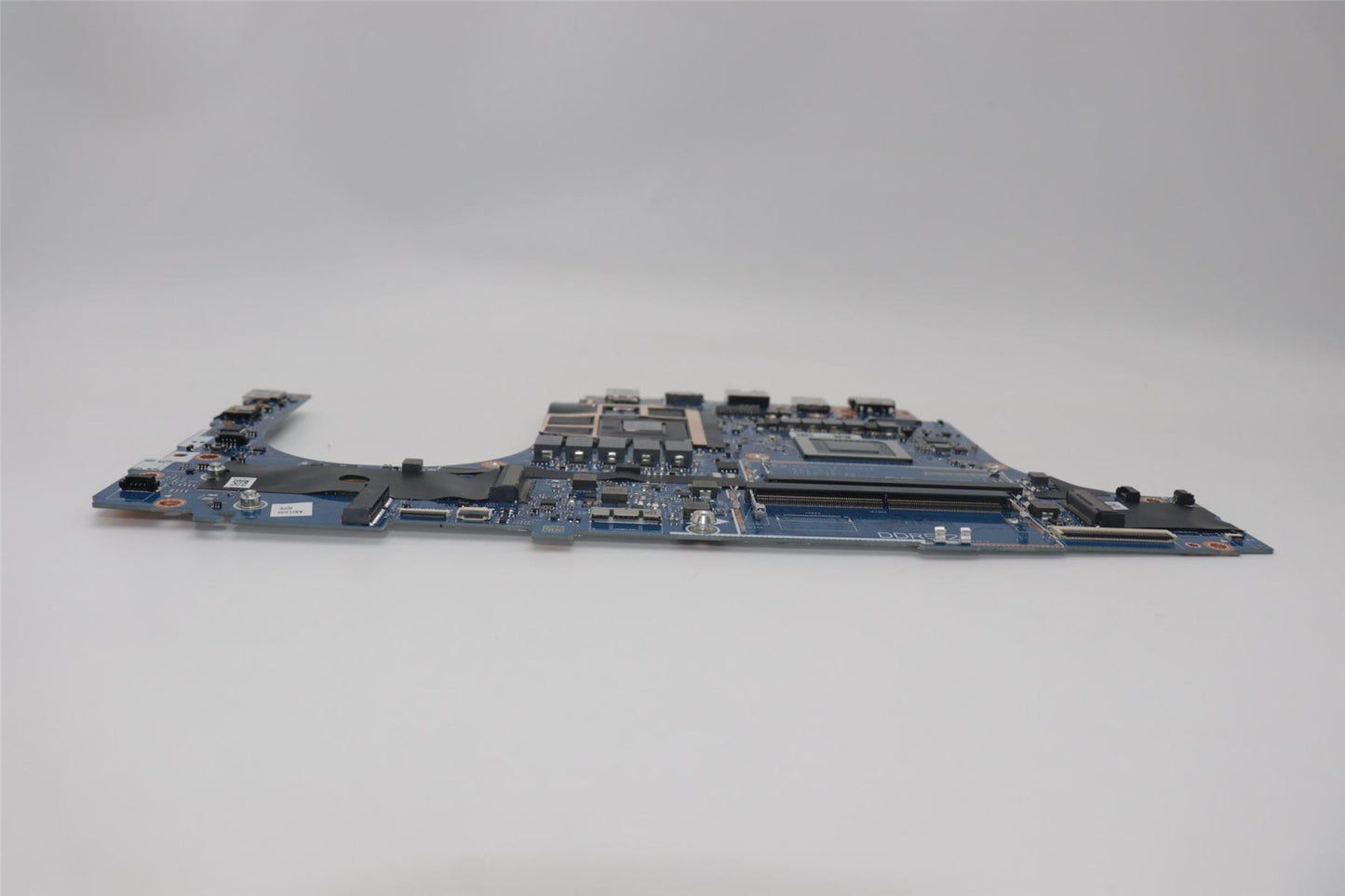 Lenovo MB 83DX R7HPTH RTX4050_6G WINRM 5B21M50226