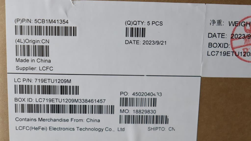 Lenovo IdeaPad 3 15IAH8 Palmrest Cover Touchpad Keyboard Slovenian 5CB1M41354