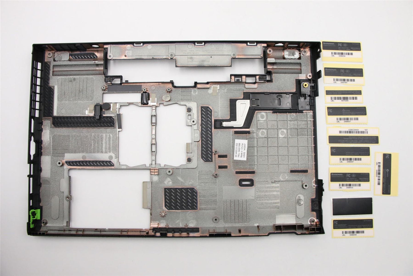 Lenovo FRU Base Cover ROW WS 04W1588