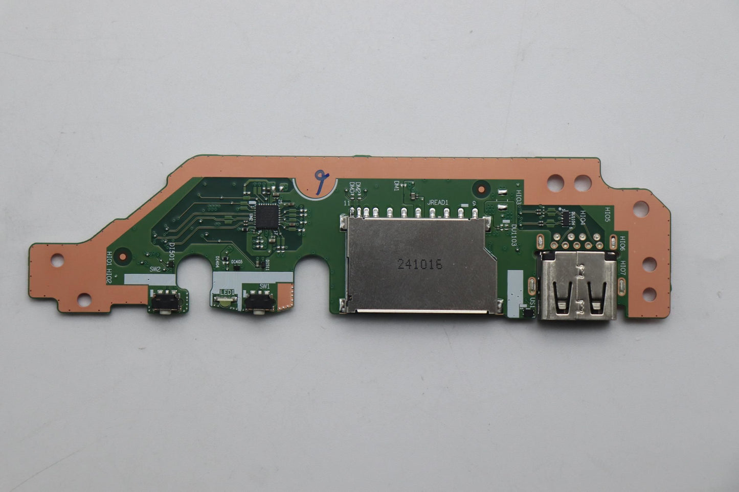 Lenovo CARDPOP L 83K7 I/O Board 5C50S25765