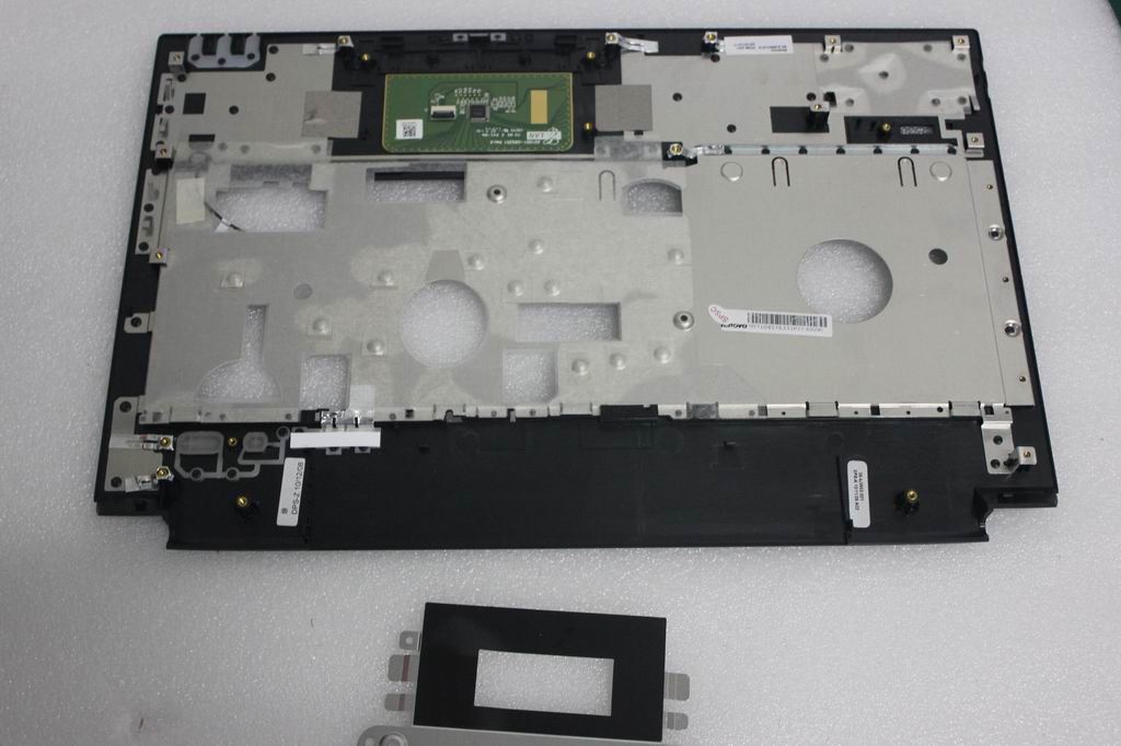 Lenovo LB56 ASSY UPPER CASE W/MIC&TP&BUTTON 31045763