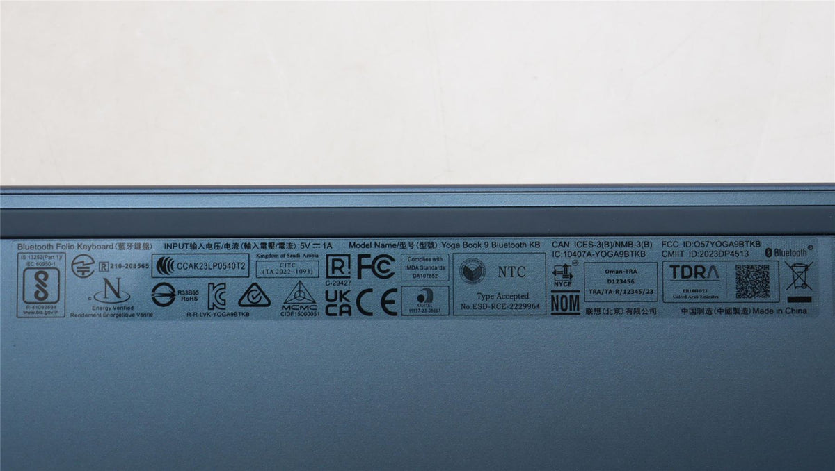 Lenovo COVER L82YQ Assy THAI Keyboard 5CB1L72115