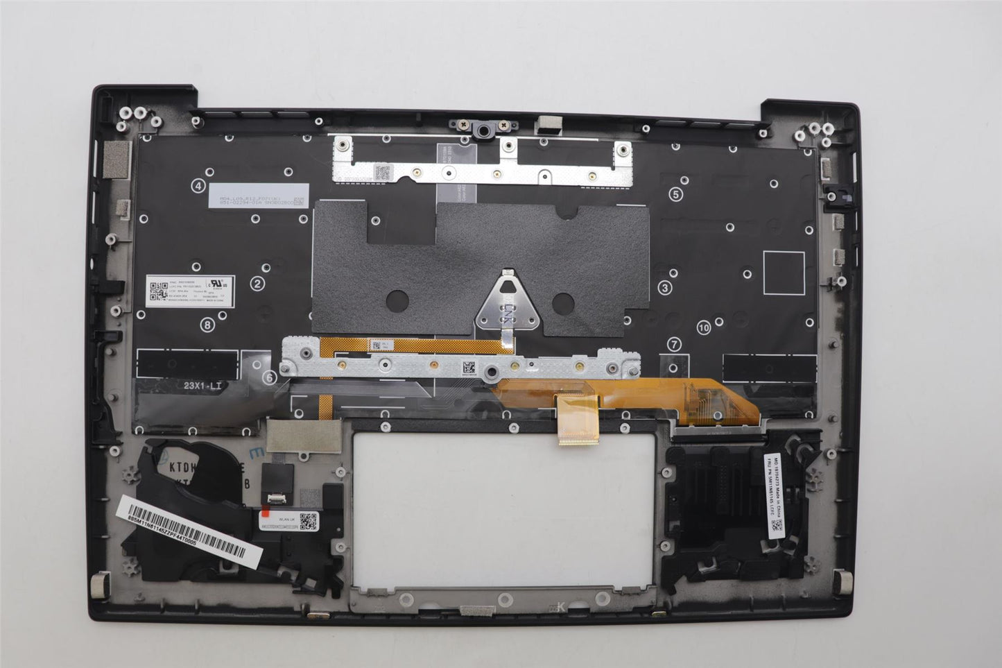 Lenovo MECH_ASM GRP_KBD_BZL_SPA_WL_DB_LTN 5M11N61145