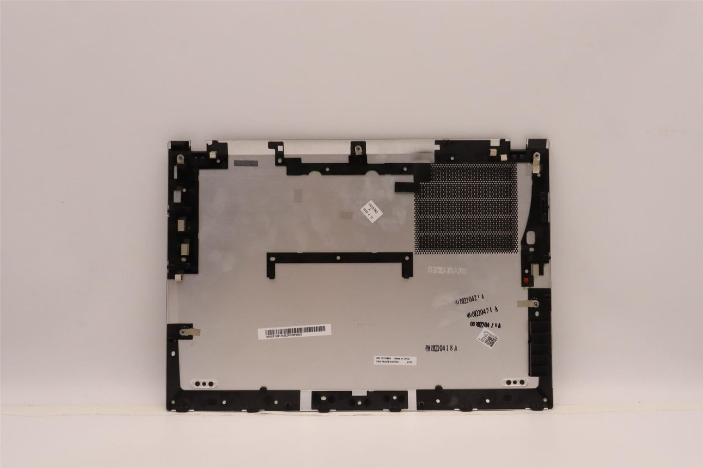 Lenovo ThinkPad T14s Gen 3 Base inférieure Couvercle du châssis inférieur Noir 5CB1H81744