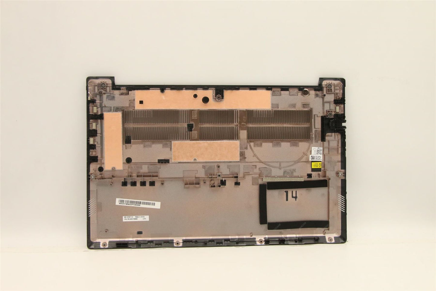 Lenovo Lower Case L 82QY W/HD 5CB1F36582