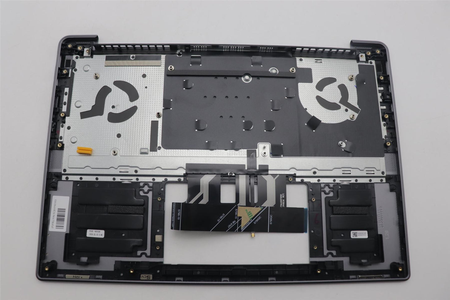 Lenovo Upper Case ASM ITA H 83CV NFP LG 5CB1P50163