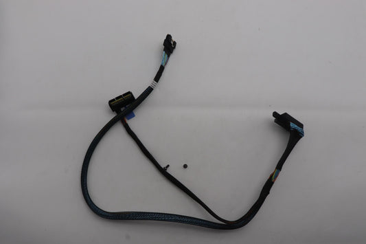 Lenovo Fru,BCM 84pin Gen4 Type2 bay1 NVMe Cable 5C10U58824