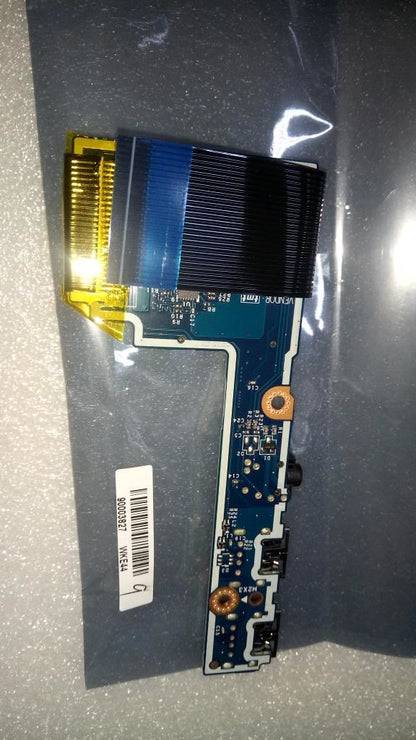 Lenovo S40-70 USB-A Audio SD Card Cable 90003827