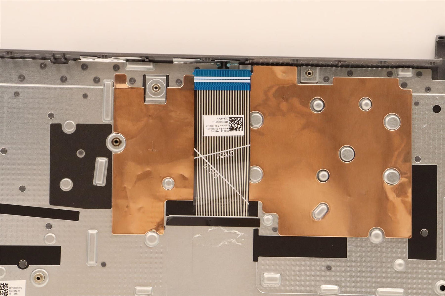 Lenovo COVER Upper Case ASM_RUS L82RK NFP AG N 5CB1H78305