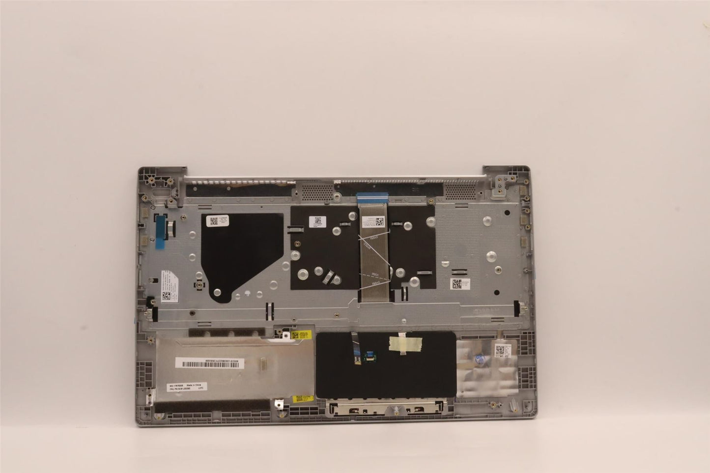 Lenovo Upper Case ASM_FRAL82SFFP_CG_BL_PC 5CB1J00380