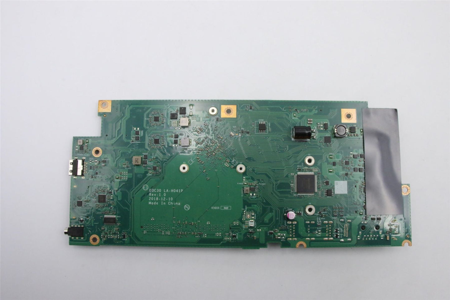 Lenovo J4105 UMA HDMI OUT NO DPK 01LM723