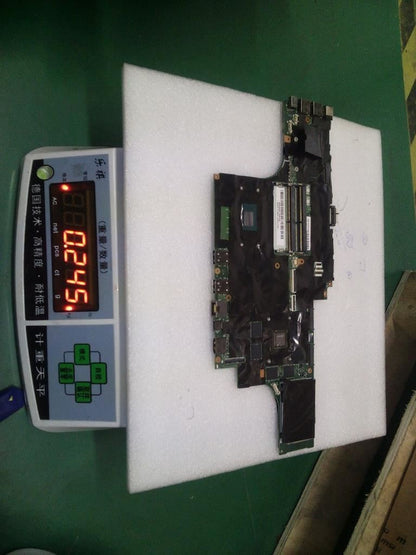 Lenovo 01AY485 WIN,E3-1505,AMT,TPM2