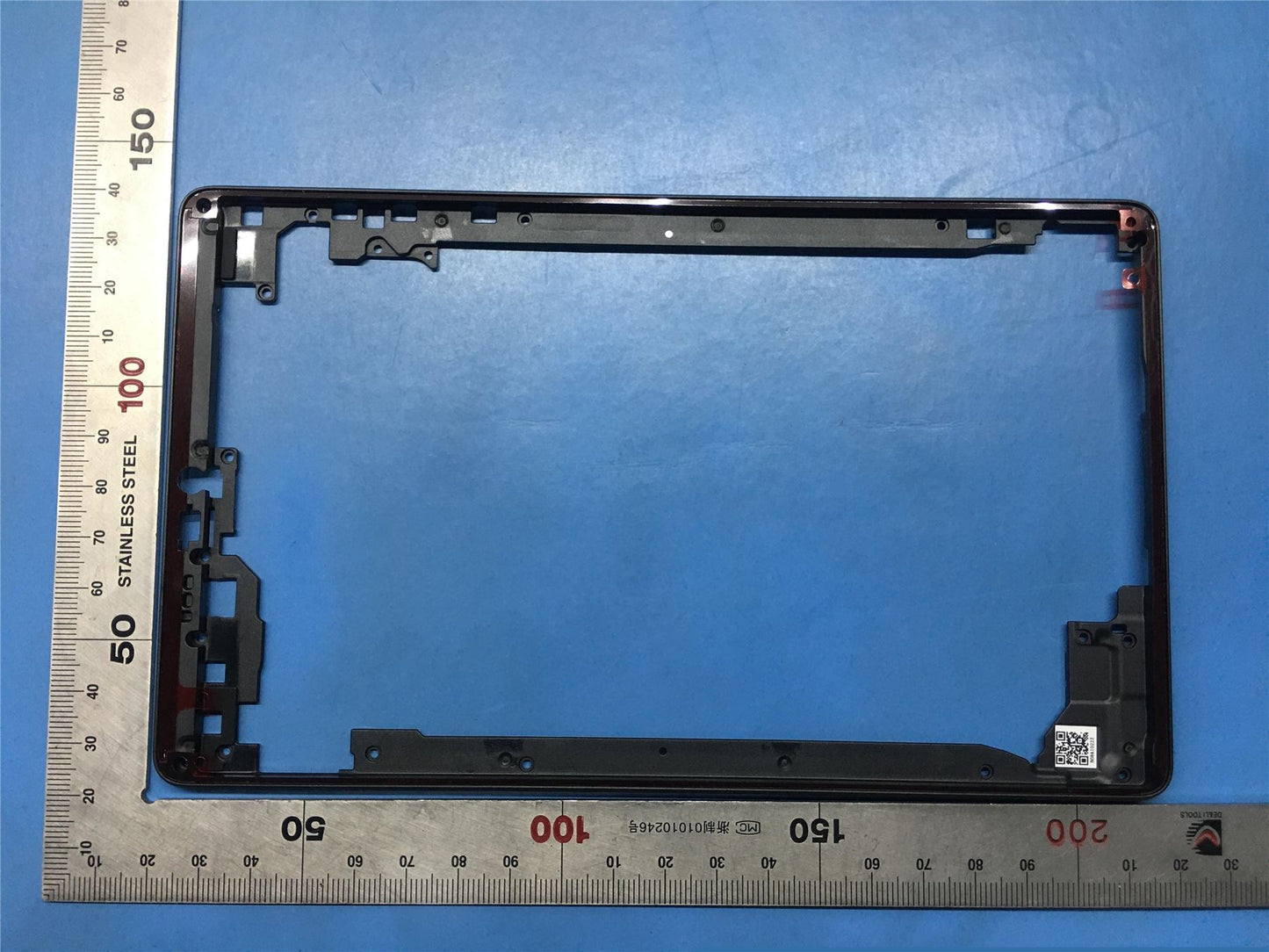 Lenovo TB300 Middle Frame&*81801-00007 CS 5S58C21972