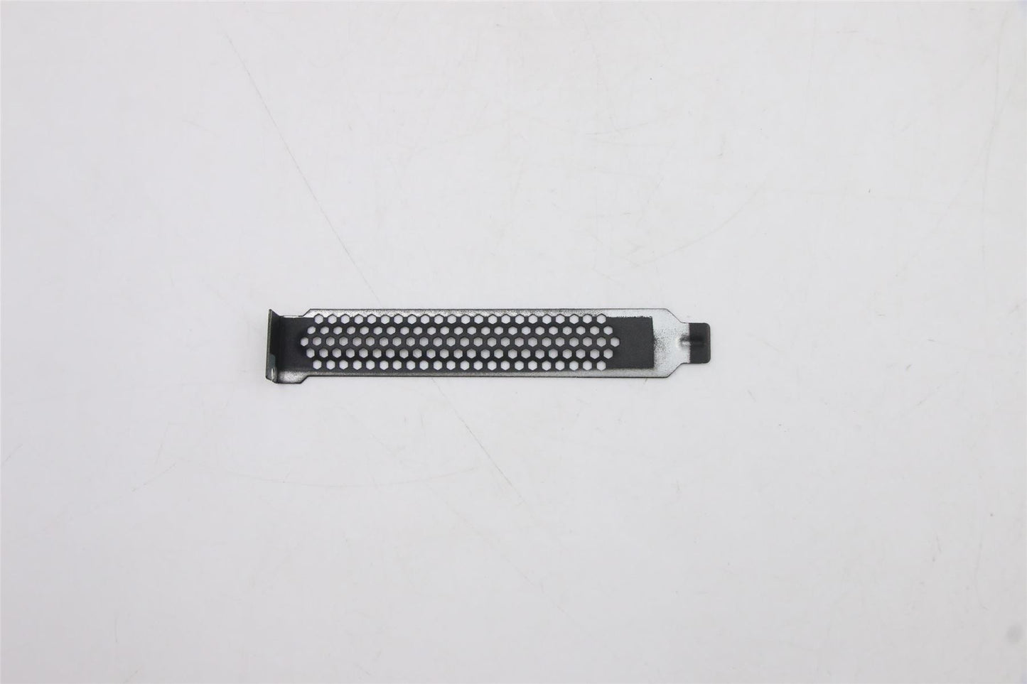 Lenovo MECH_ASM 2 Slot PCI Cover Assy 5M10U50289