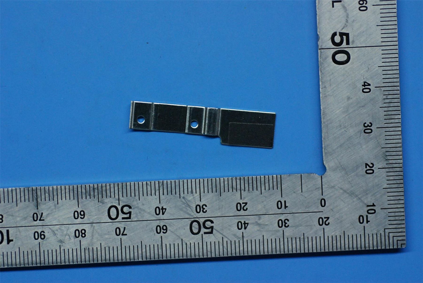 Lenovo A8-50 Batt-Con press metal&*46360088 CS 5M88C02057