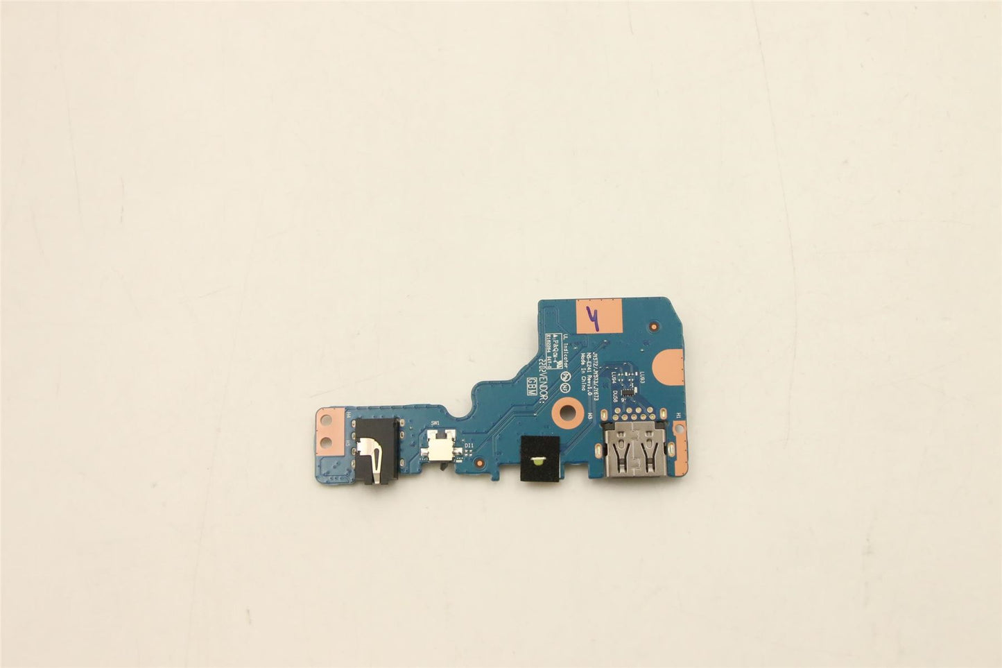 Lenovo Legion 5 15IAH7 USB-A Audio Jack Board 5C50S25299