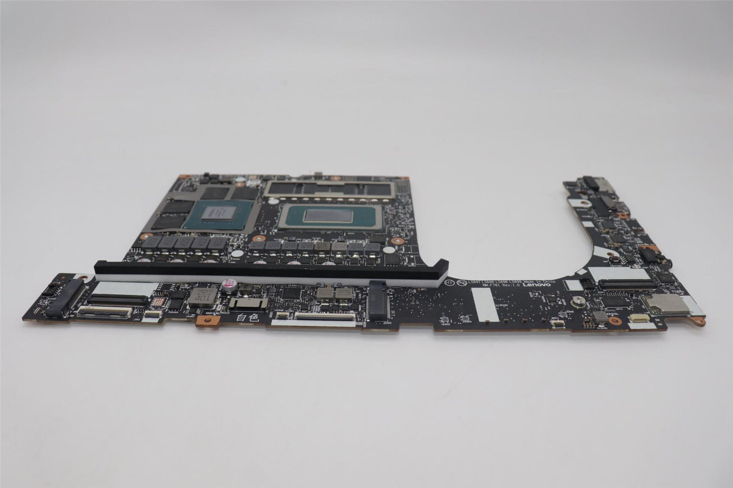 Lenovo L83DNULT9_185H_4070_64G_WINRMEI 5B21M49508
