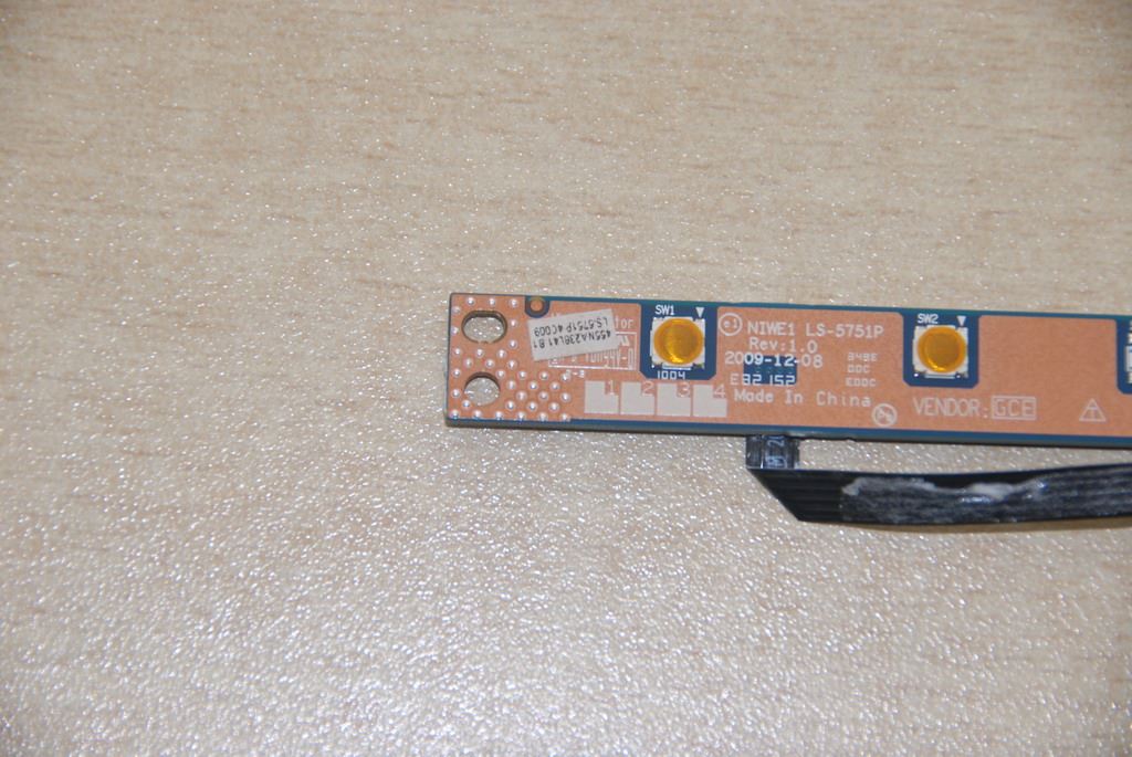 Lenovo NIWE3 BOARD-14 Power Board 31044212