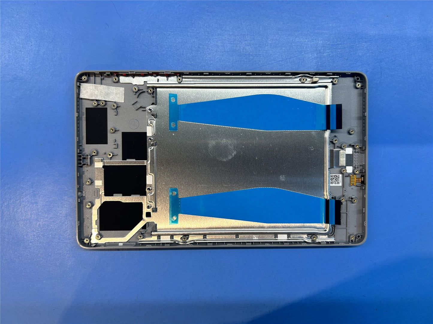 Lenovo TB300 UAE D cover&*26371-00905 CS 5S58C23430