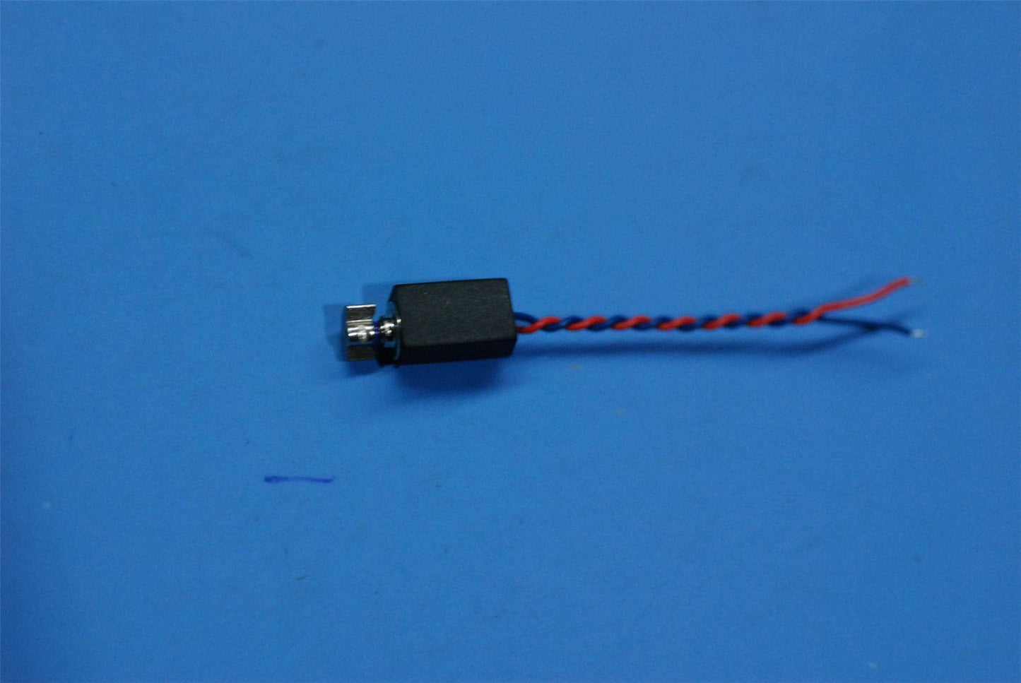 Lenovo TB-7504 Vibrator&*710621000041CS 5M78C09368
