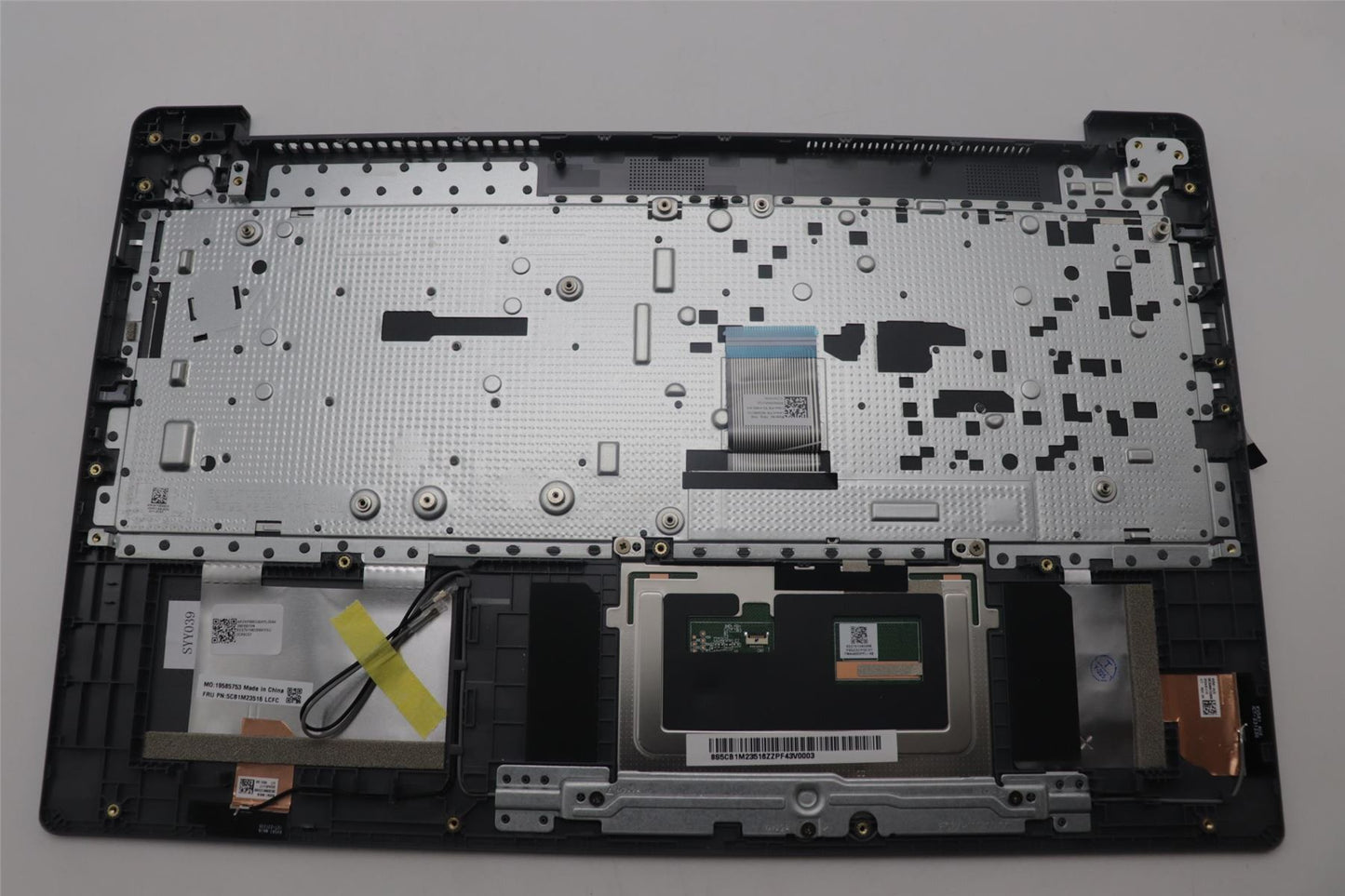 Lenovo COVER Upper Case ASM_POR L 83ERAGFP NBL 5CB1M23516