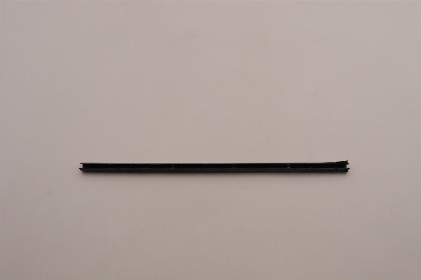 Lenovo Hinge Cover L 82TL SG 5CB1J35997