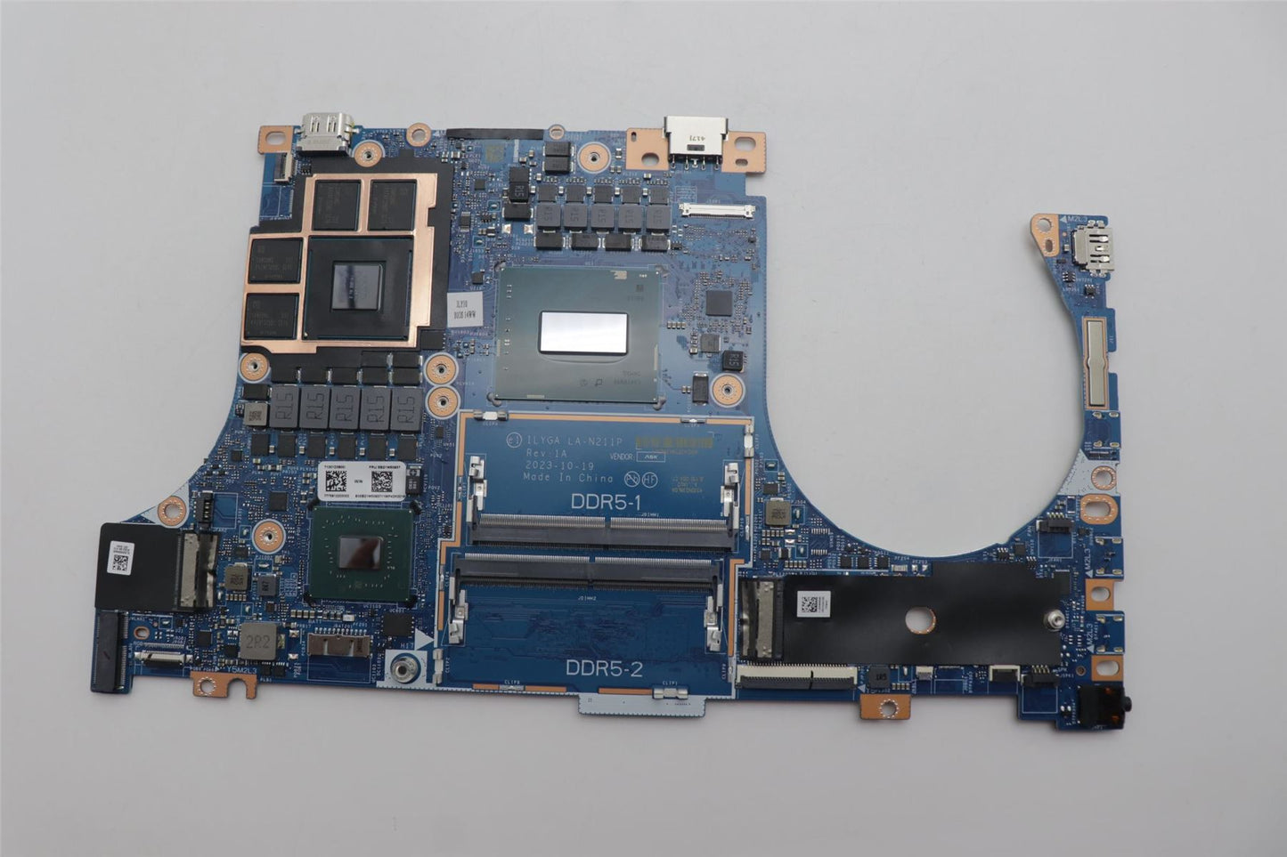 Lenovo C 83DG I74700HX_RTX4060 WINRM 5B21M50937