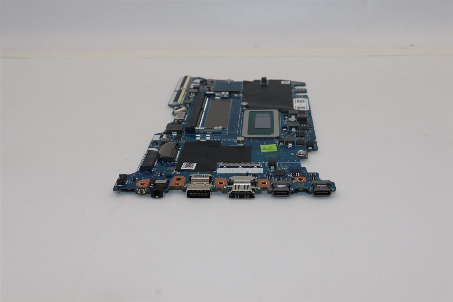 Lenovo MBC21DJ WIN I51240UMA8G_NTRM WW 5B21H84372
