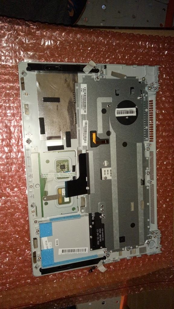 Lenovo LZ9 Upper Case Silver W/KB(BL)-FRE Keyboard 90203157
