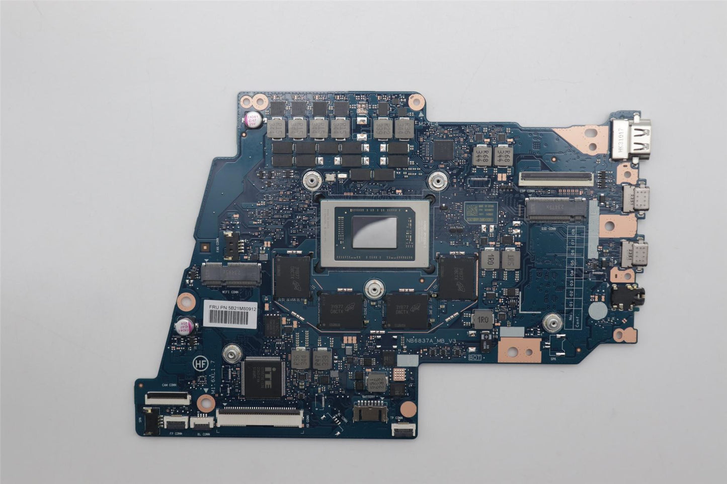 Lenovo H 83DS R5 HPTHS UMA 16G L WINRM 5B21M80912