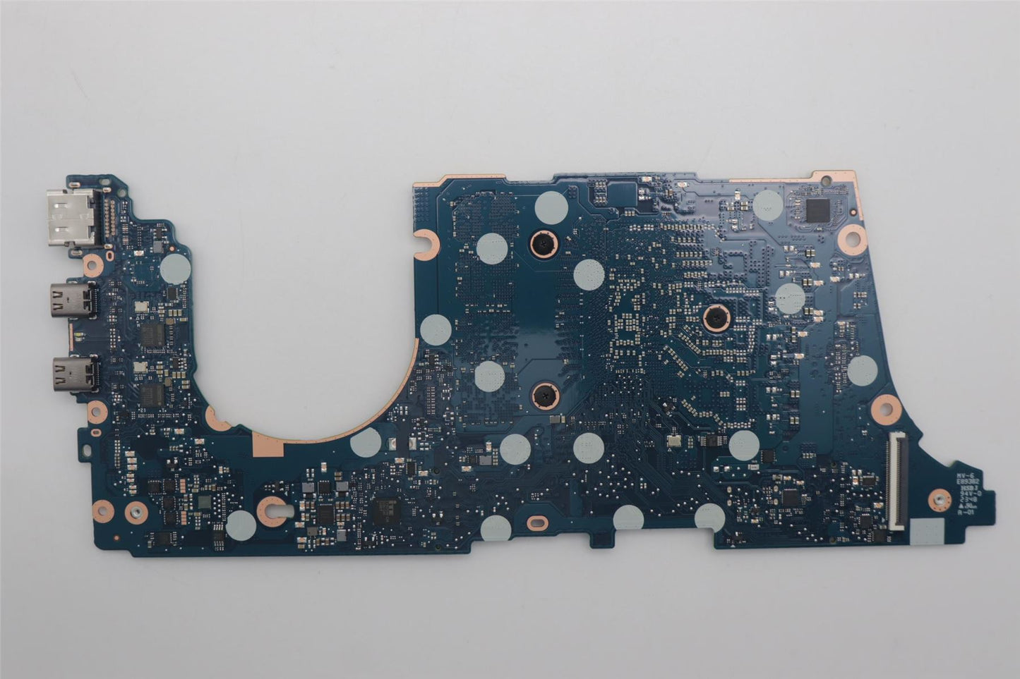 Lenovo H 83CV ULT5 125H UMA 16G NOKRM 5B21M01988